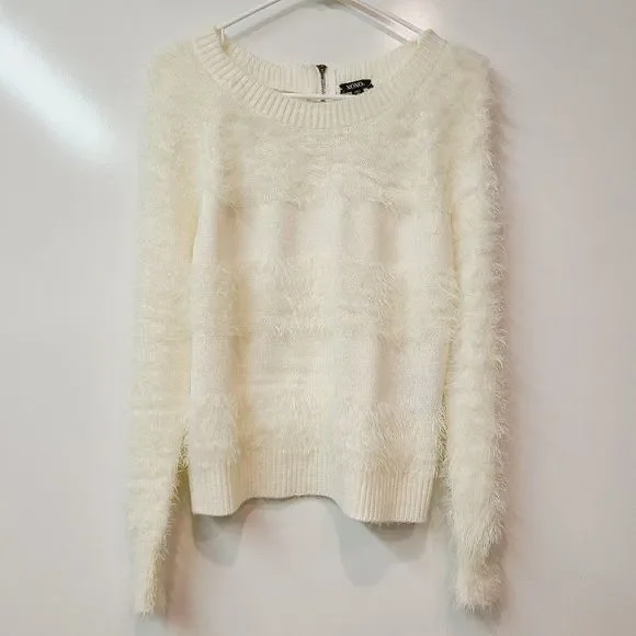 XOXO Sweater Lace Back Cream Fuzzy Soft Striped Womens Small - Picture 1 of 8